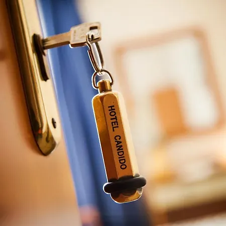 Candido فندق دْيانو مارينا